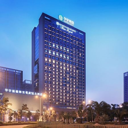 Wyndham Grand Plaza Royale Huayu Chongqing Hotel Eksteriør billede