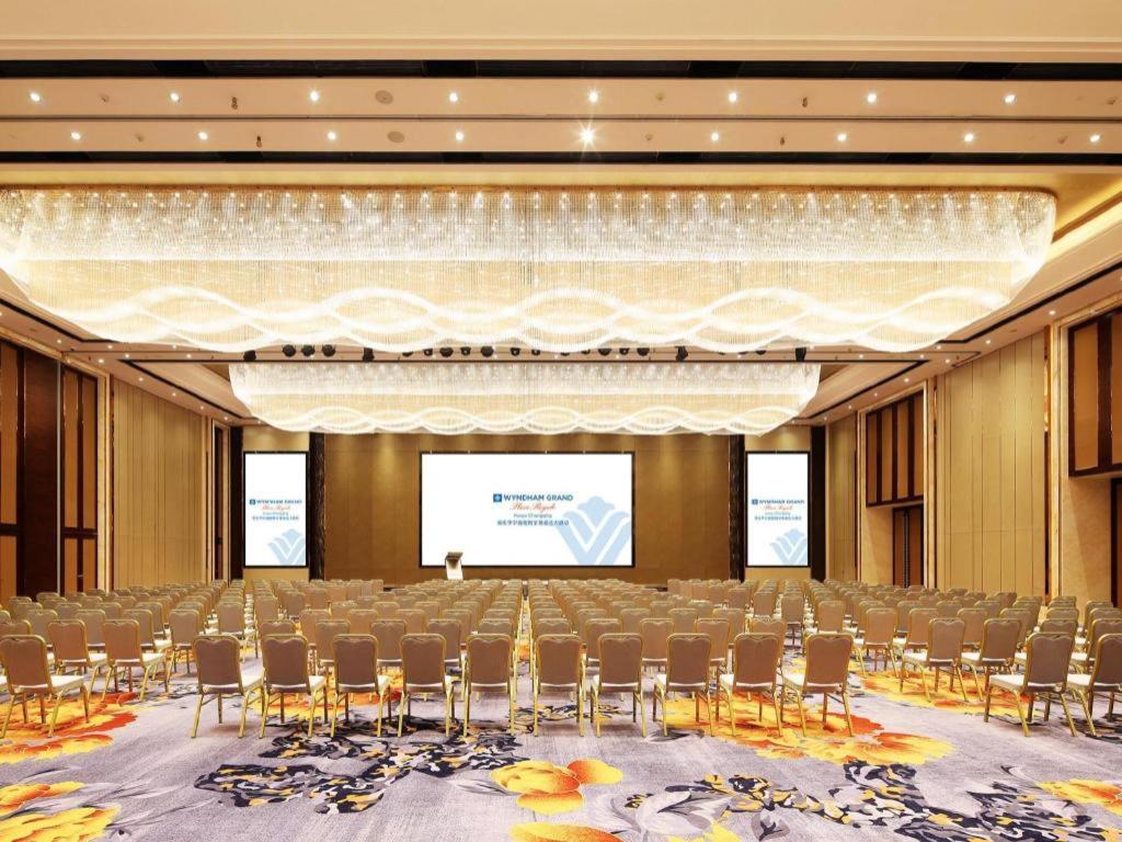 Wyndham Grand Plaza Royale Huayu Chongqing Hotel Eksteriør billede