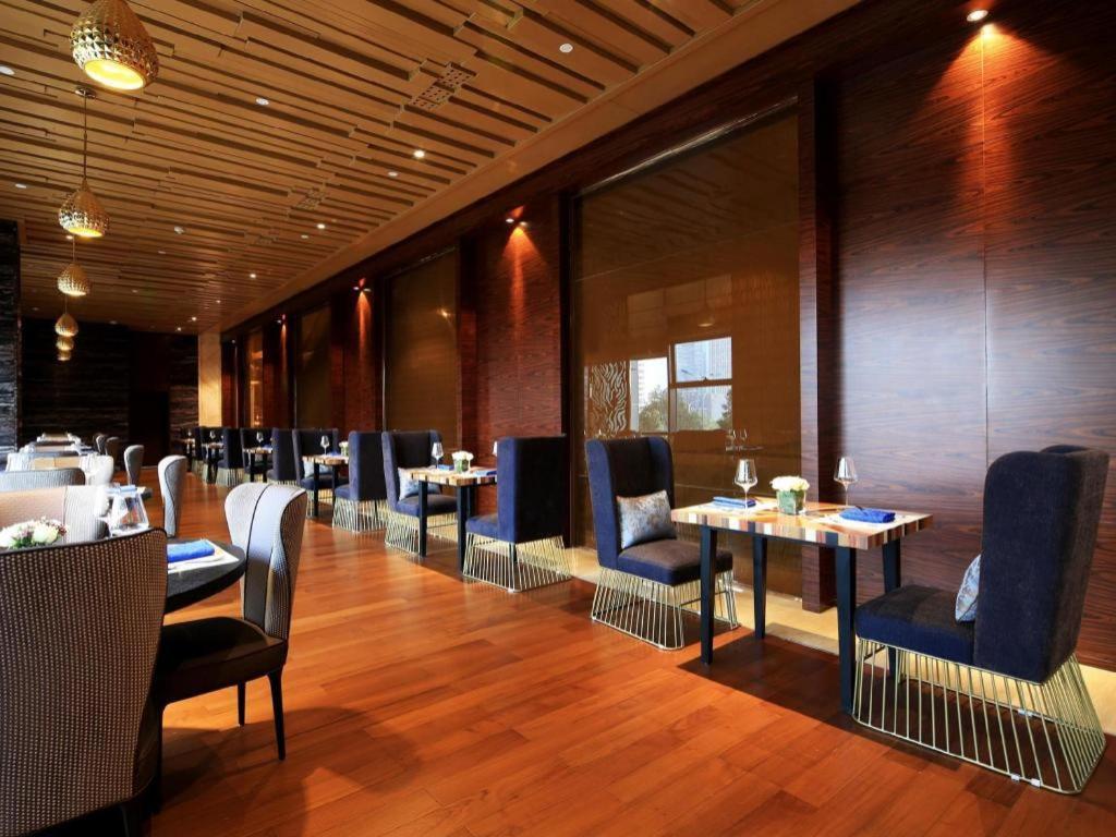 Wyndham Grand Plaza Royale Huayu Chongqing Hotel Eksteriør billede