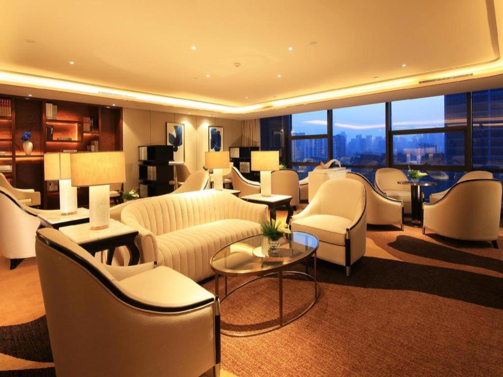 Wyndham Grand Plaza Royale Huayu Chongqing Hotel Eksteriør billede