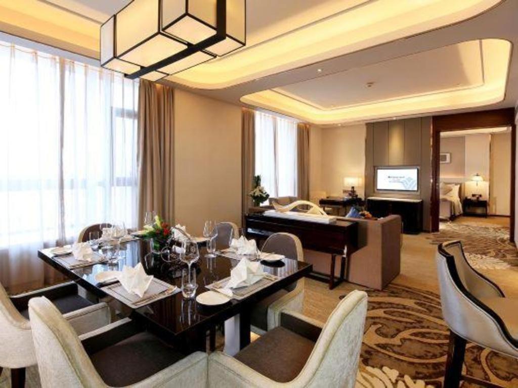 Wyndham Grand Plaza Royale Huayu Chongqing Hotel Eksteriør billede