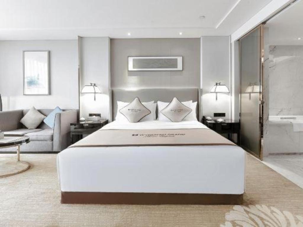 Wyndham Grand Plaza Royale Huayu Chongqing Hotel Eksteriør billede