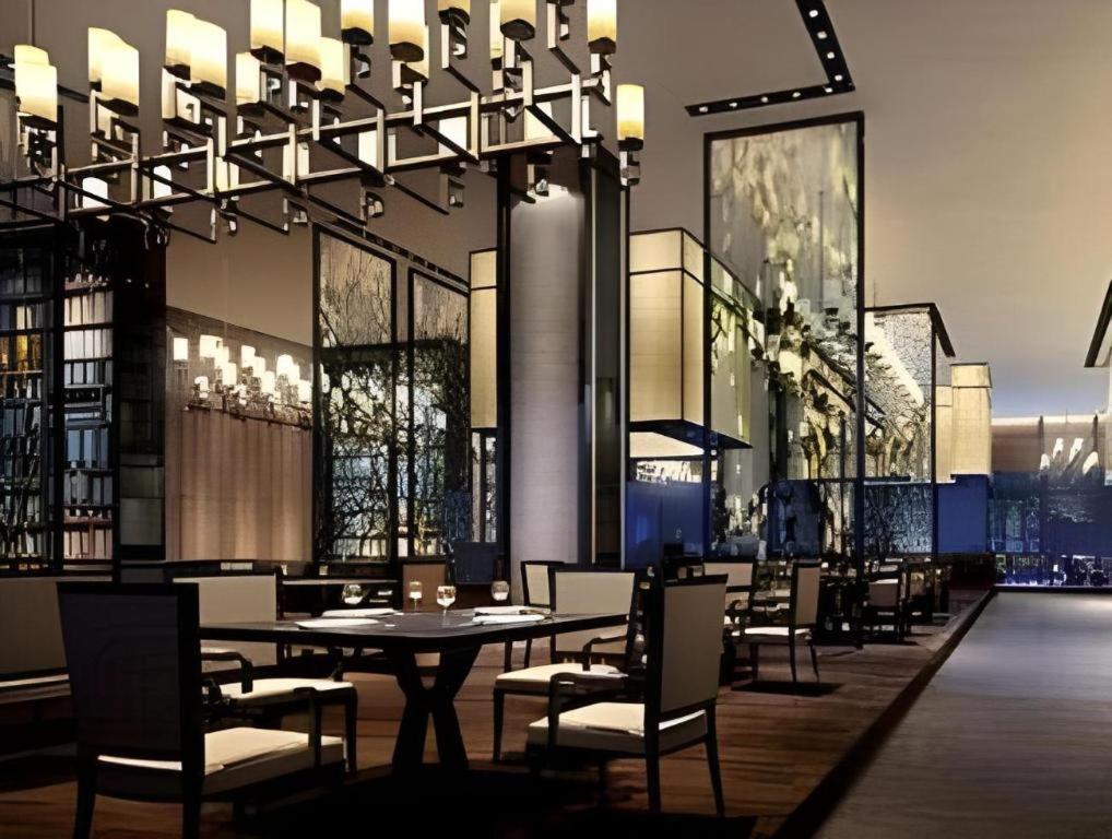 Wyndham Grand Plaza Royale Huayu Chongqing Hotel Eksteriør billede