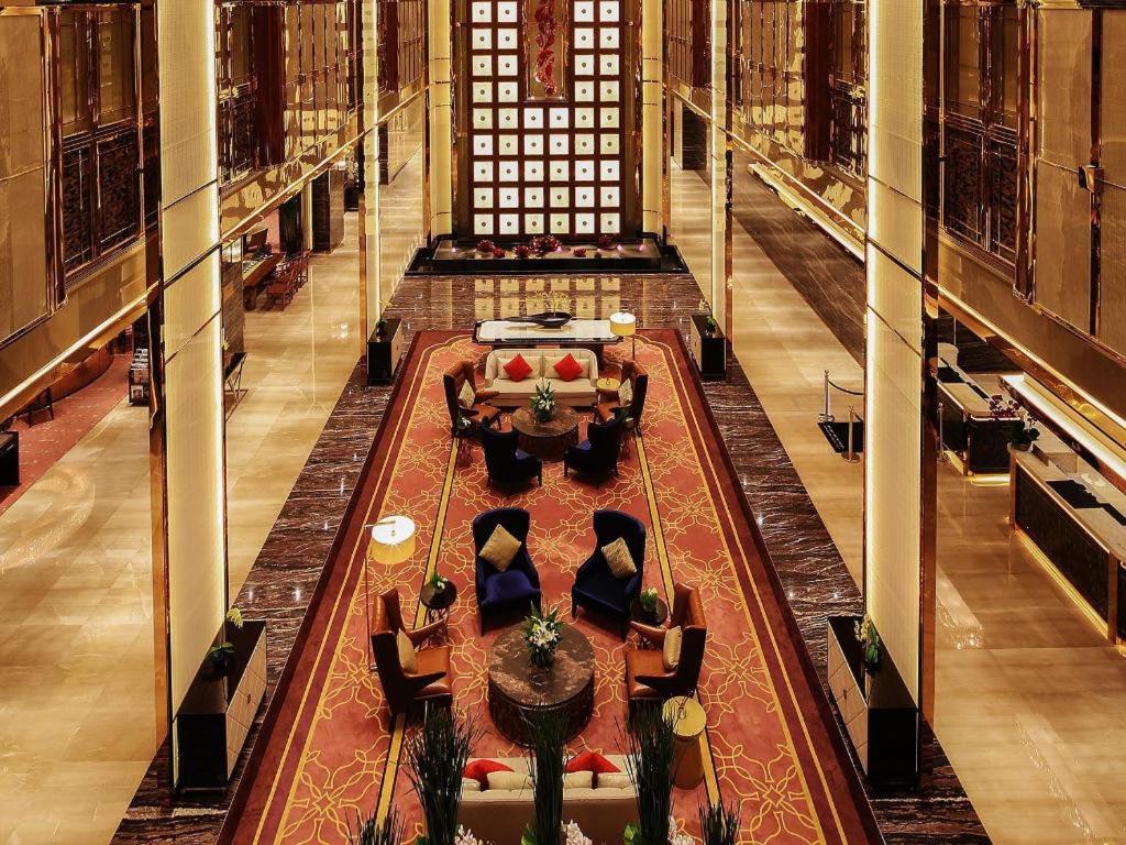 Wyndham Grand Plaza Royale Huayu Chongqing Hotel Eksteriør billede